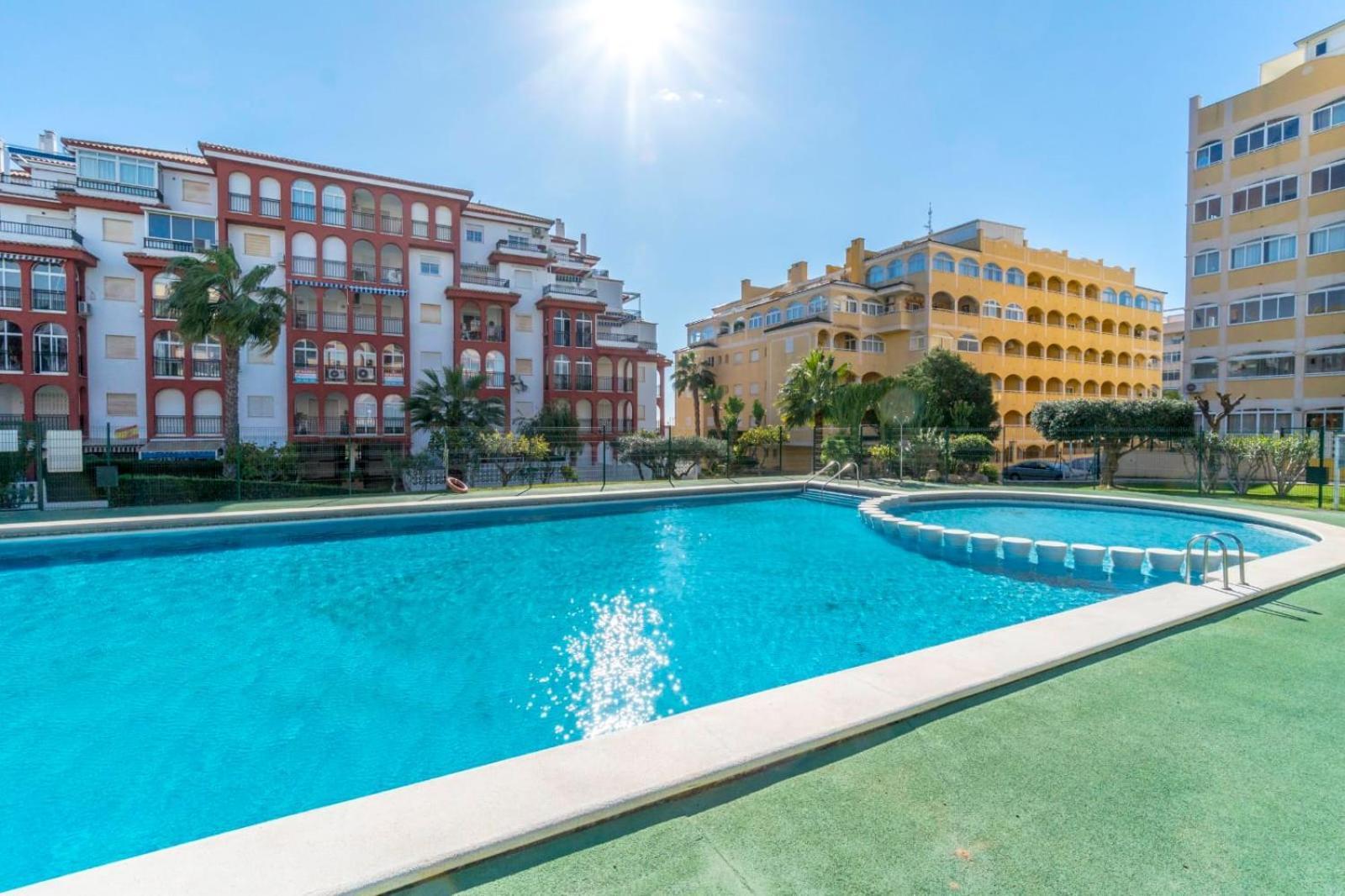 Nice Modern 2 Bed Apartment In Torrievieja Torrevieja Exteriér fotografie